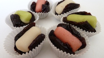 pruneaux fourrés à la pâte d'amande